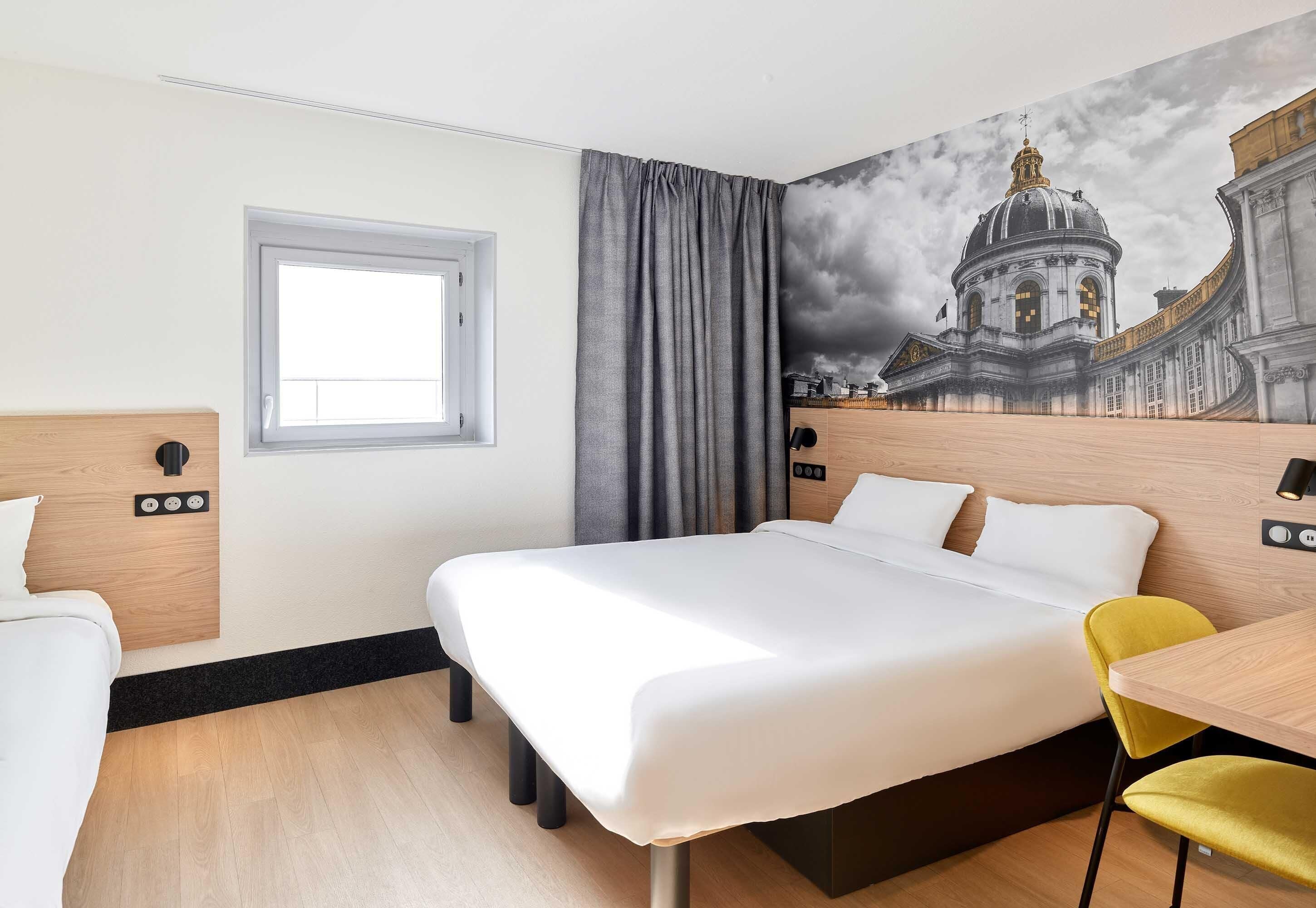 Chambre Quadruple | Literie de qualité supérieure, bureau, chambres insonorisées