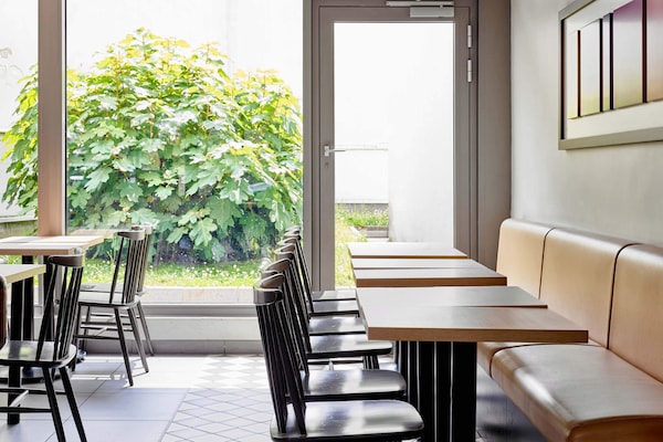 Desayuno buffet todos los días (con cargo)