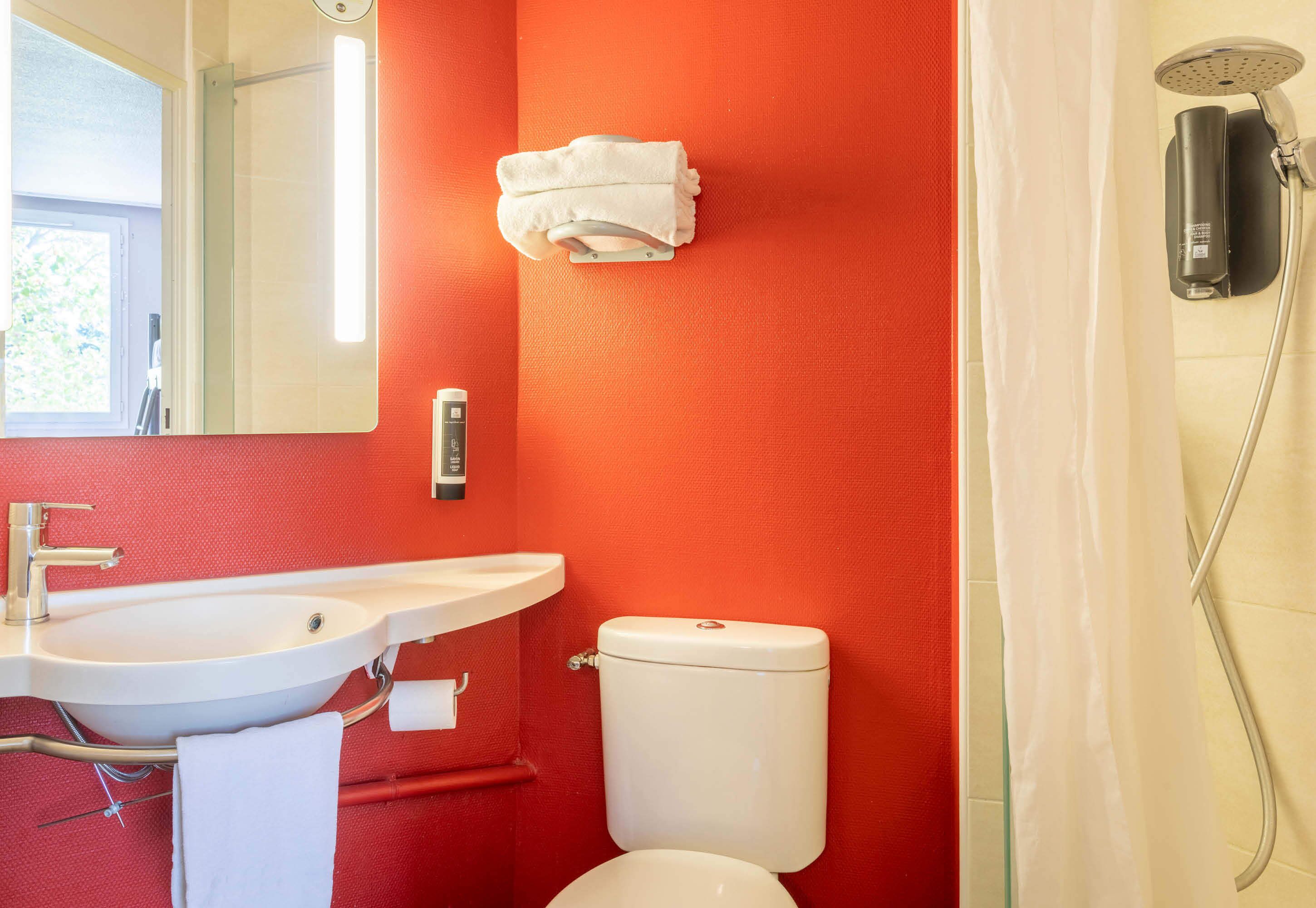 Photo - B&B HOTEL Toulon Ollioules