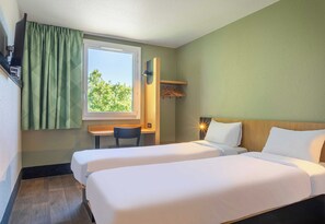 Twin Room, Non Smoking | Premium bedding, soundproofing, free WiFi, bed sheets - B&B HOTEL Toulon Ollioules (Ollioules)