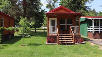 Cabin 11 | Terrace/patio