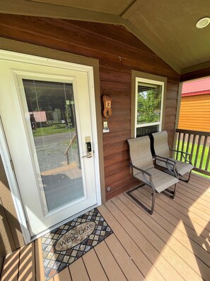 Ferienhütte, Mehrere Betten | Terrasse/Patio