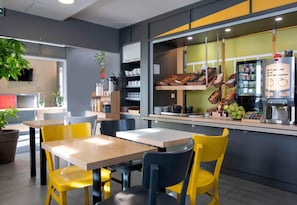 Dining - B&B HOTEL Avignon (2) (Le Pontet)