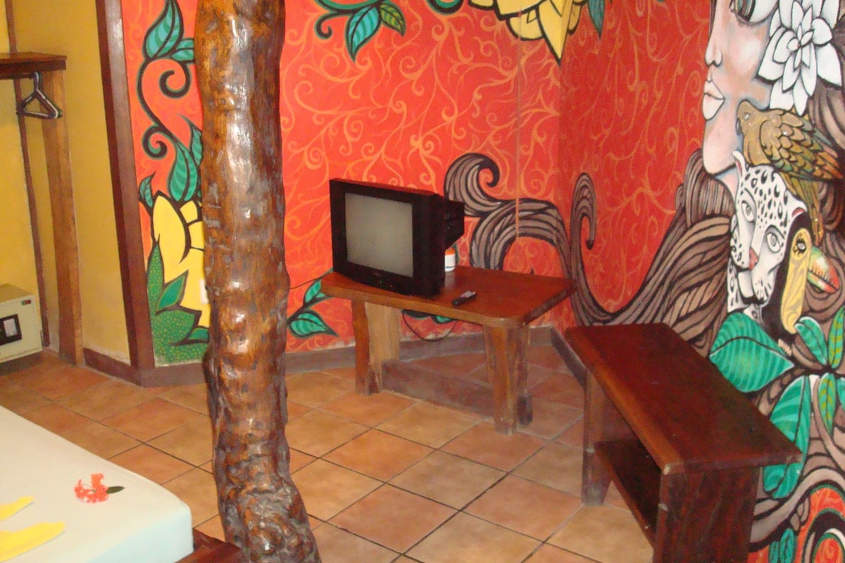 Honeymoon Room | In-room safe, rollaway beds, free WiFi