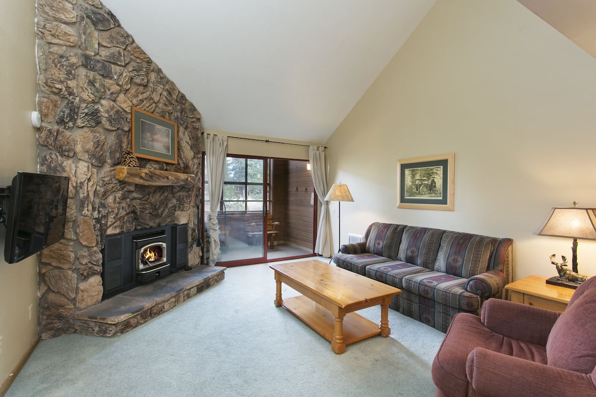 Standard Apartment, 1 Bedroom | Living area