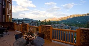 Terrace/patio - Sunstone Lodge by 101 Great Escapes (Mammoth Lakes)