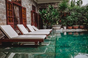 Piscine extérieure