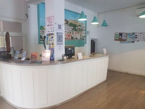 Reception - Hostal Sunset Ibiza (Sant Antoni de Portmany)