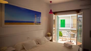 In-room safe, desk, free WiFi, bed sheets