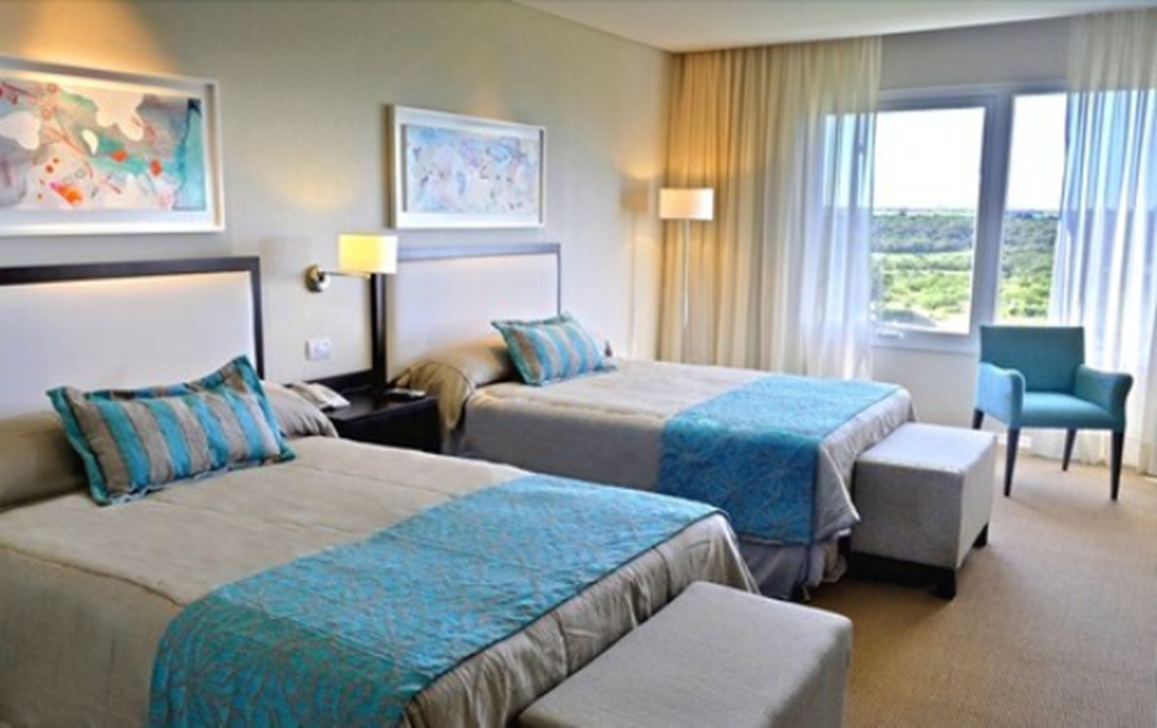 Double Room | Down comforters, minibar, in-room safe, desk