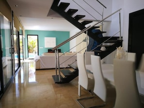 4 bedrooms, desk, blackout curtains, iron/ironing board