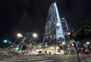 Exterior - InterContinental Los Angeles Downtown by IHG (Los Angeles)