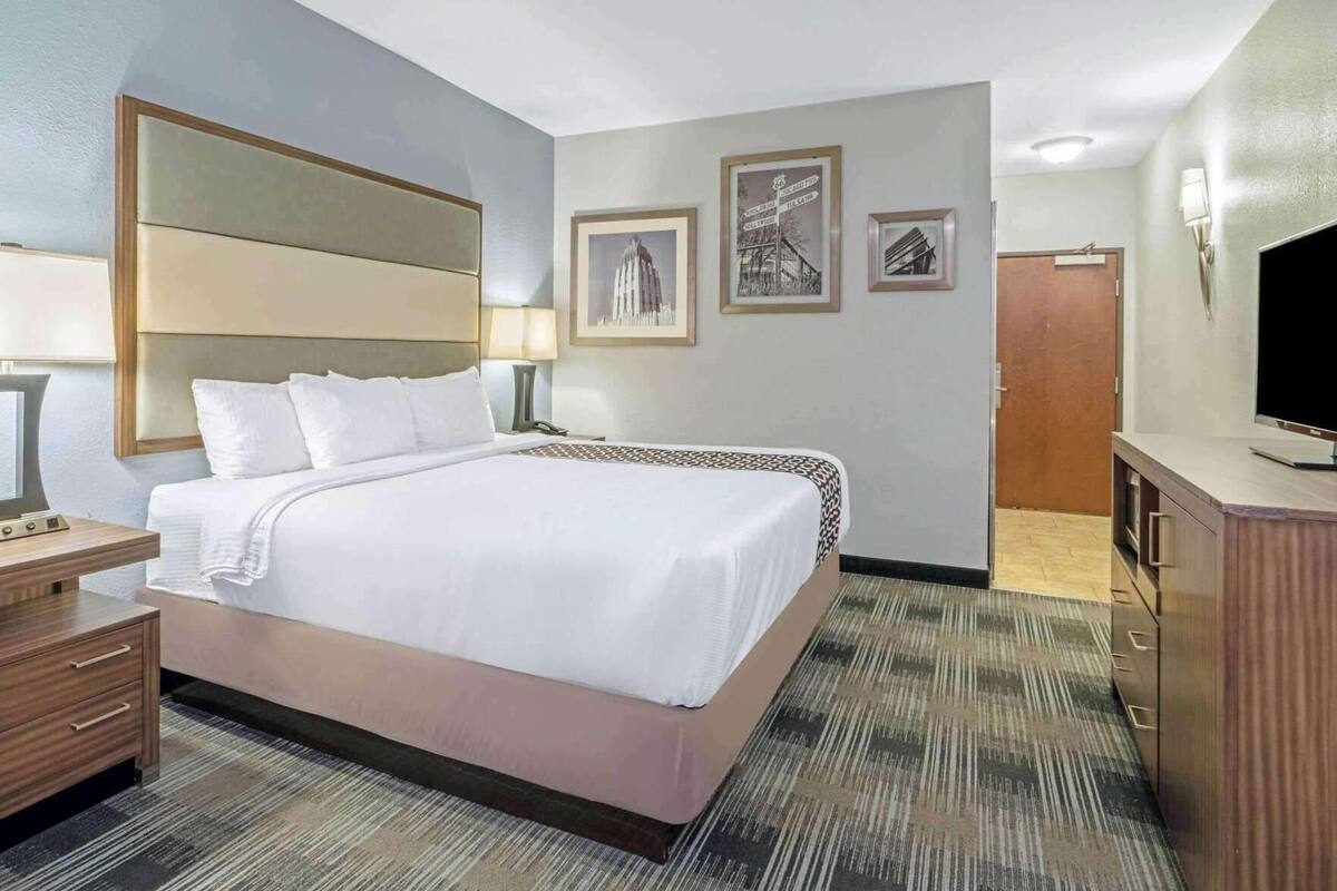 Hochwertige Bettwaren, Pillowtop-Betten, Schreibtisch