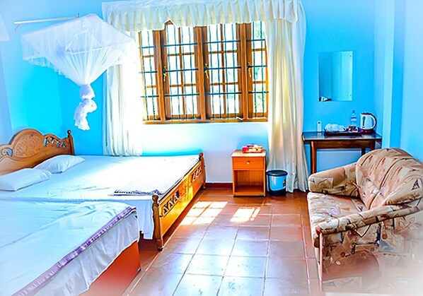 Family Room | 2 bedrooms, desk, iron/ironing board, rollaway beds - Villu Villa (Anuradhapura)