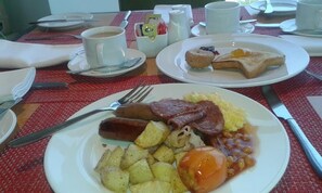 Breakfast for a fee - Villu Villa (Anuradhapura)