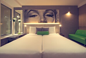 Deluxe Room with Free airport Pick-up or Drop-off | 1 bedroom, premium bedding, free minibar, in-room safe