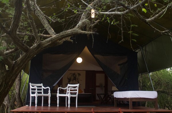 Comfort Tent with A/C | Living area