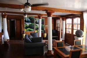 Televisión de pantalla plana