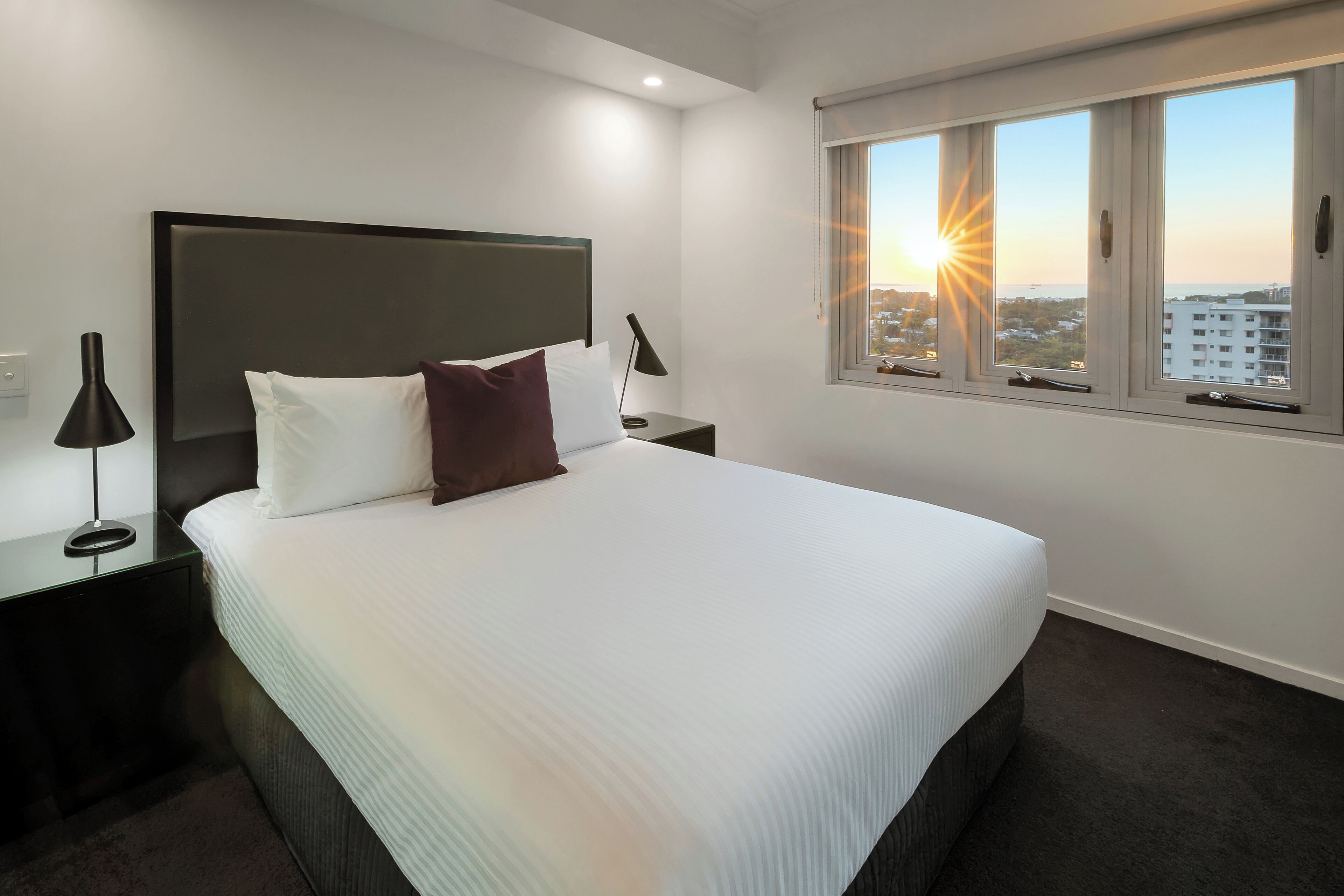 apartment, 2 bedrooms | in-room safe, desk, laptop workspace, soundproofing