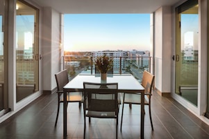 In-room safe, desk, laptop workspace, soundproofing