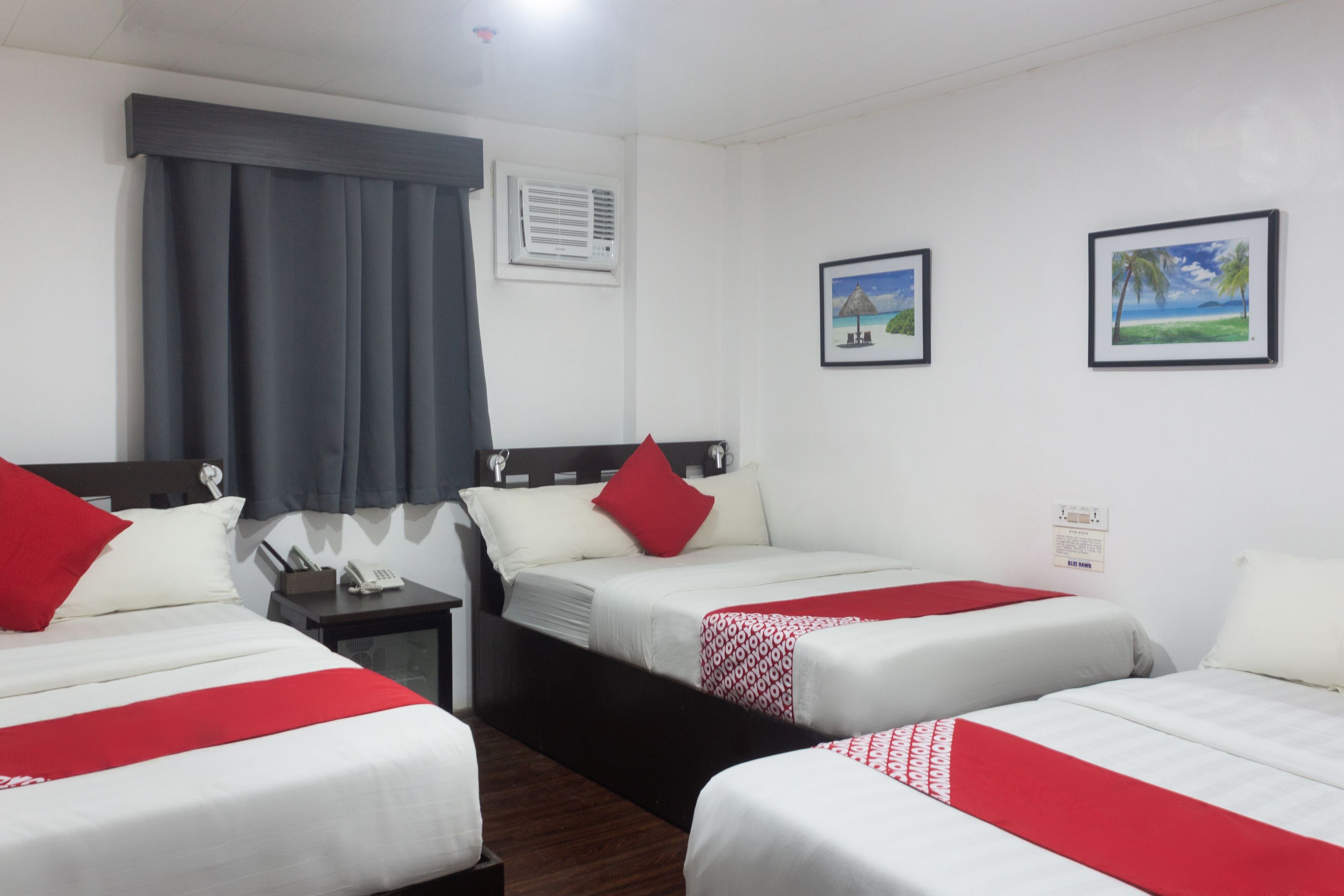 Superior Suite | Desk, rollaway beds, free WiFi, bed sheets