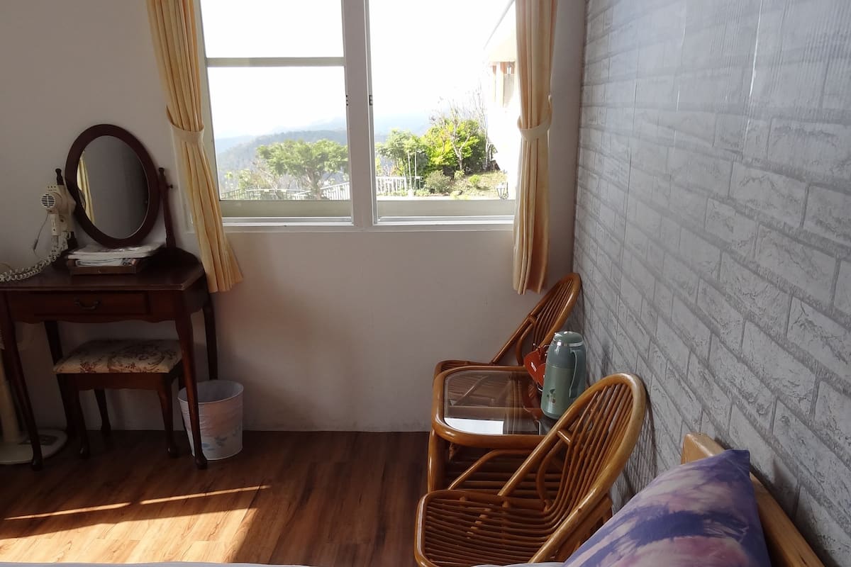 Habitación estándar doble, 1 cama doble | Cortinas opacas, wifi gratis, ropa de cama