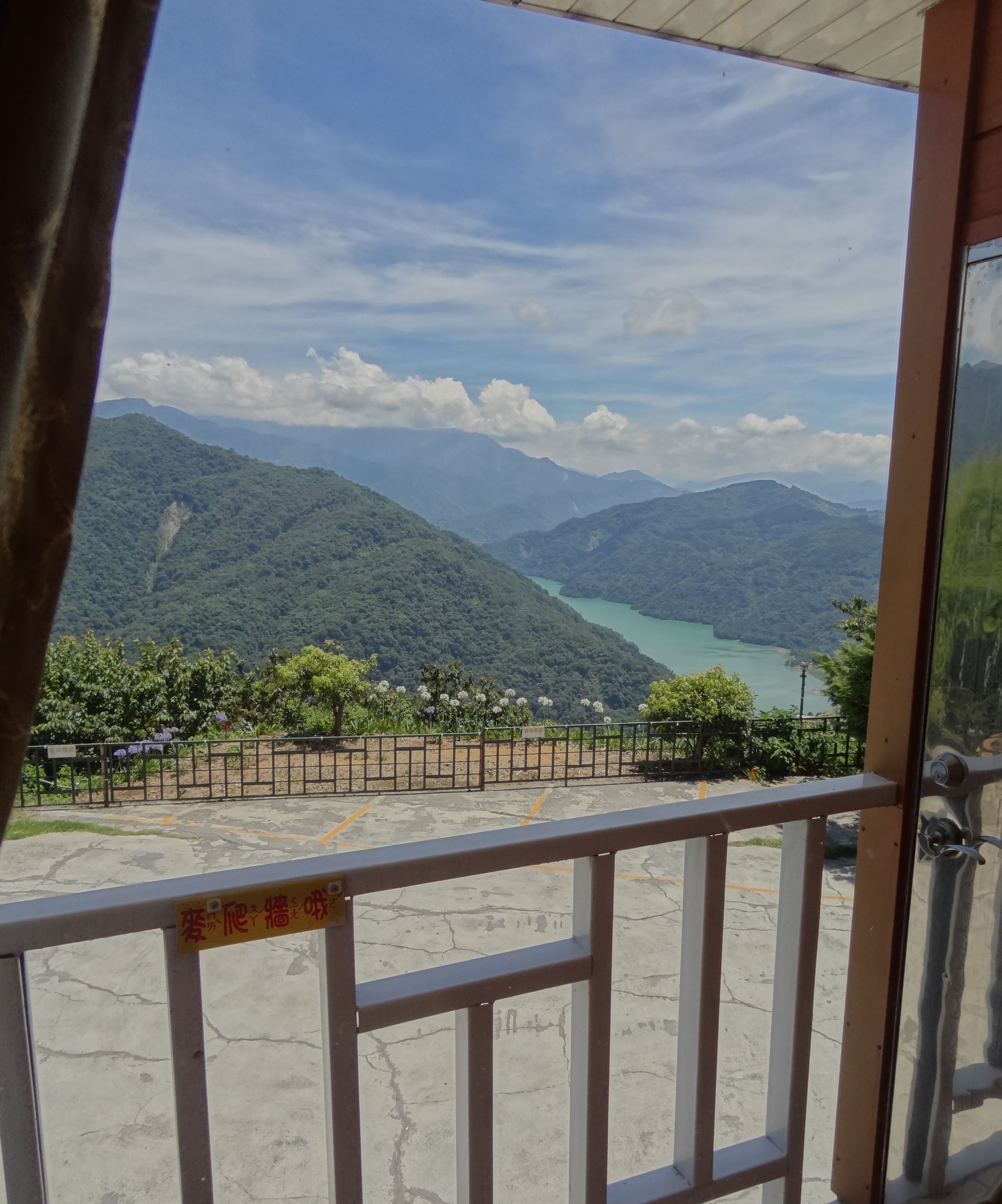 Twin Room, Mountain View | Balcony