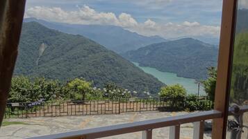 Twin Room, Mountain View | Balcony