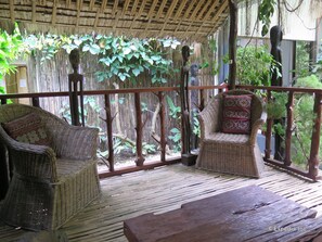 Lobby-Lounge