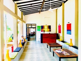 Mostrador para check-in y check-out