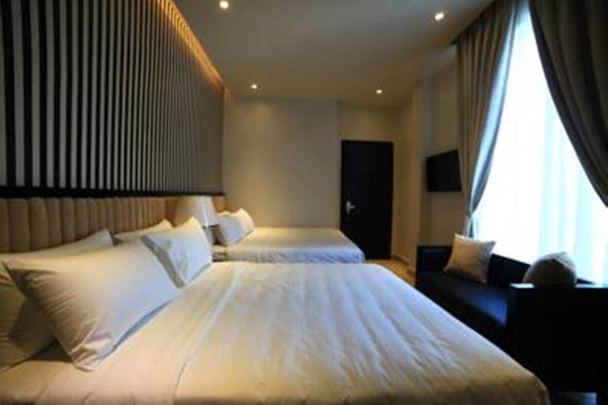 Room, River View (VIP) | Minibar, in-room safe, WiFi (free)