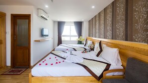 Minibar, desk, soundproofing, WiFi (free) - Quoc Thien Hotel (Da Nang)