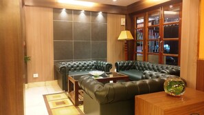 Lobby lounge - Maya Inn (Gangtok)