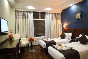 Standard Room, 2 Twin Beds, Non Smoking | Premium bedding, free minibar items, in-room safe, desk