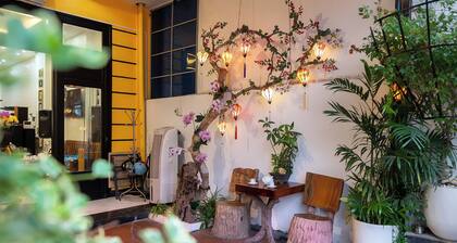 Golden Bell Homestay