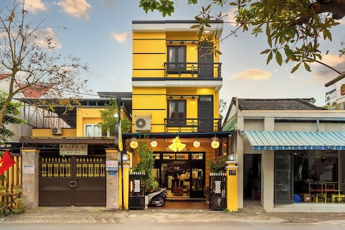 Golden Bell Homestay