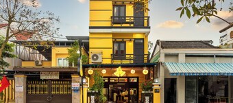 Golden Bell Homestay