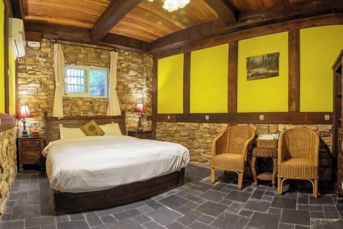 1 bedroom, blackout curtains, rollaway beds, free WiFi