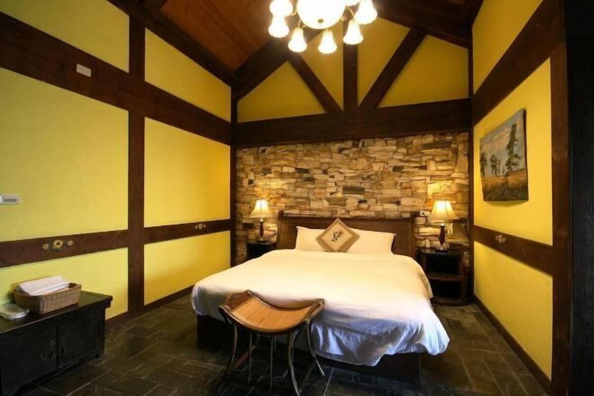 1 bedroom, blackout curtains, rollaway beds, free WiFi