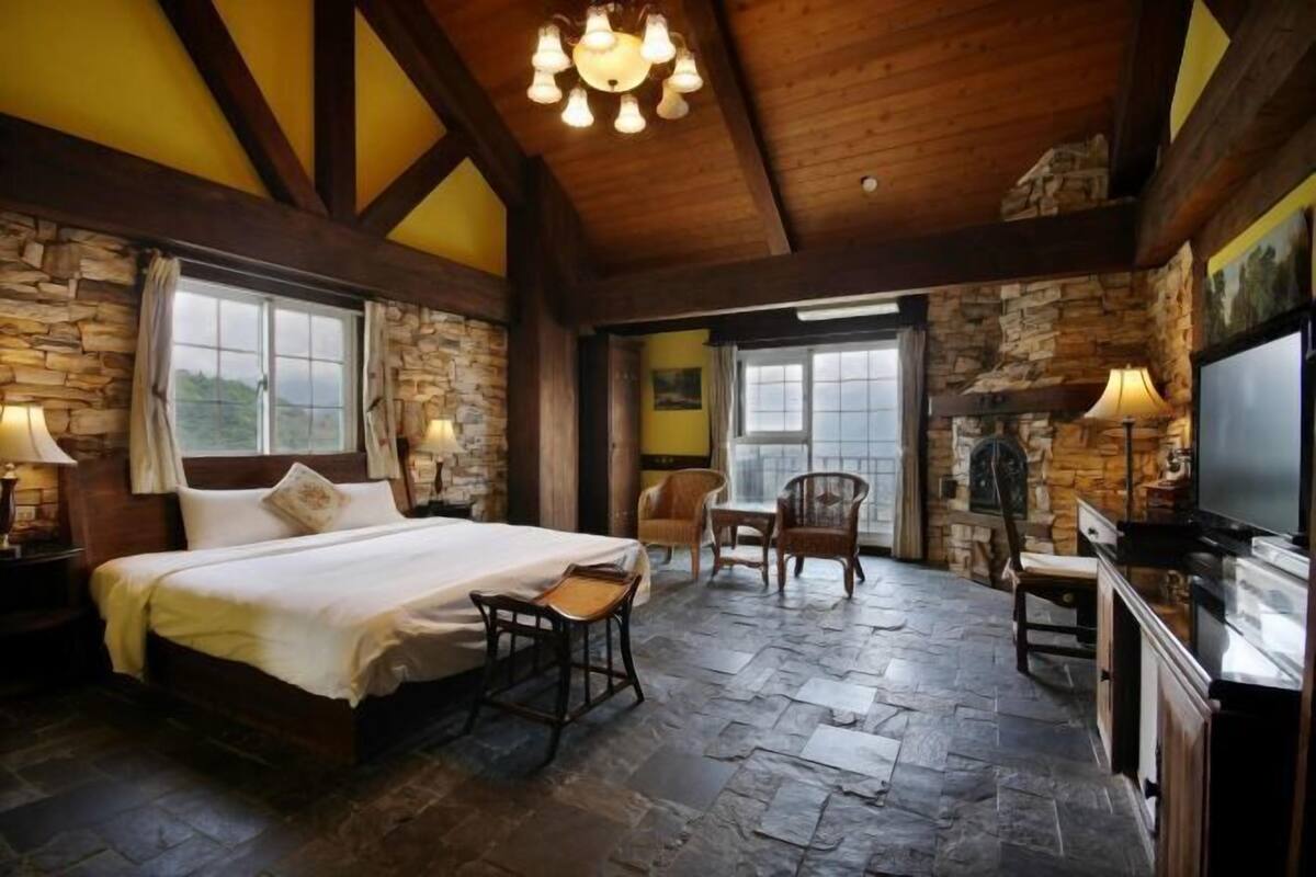 1 bedroom, blackout curtains, rollaway beds, free WiFi