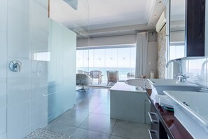 Zimmer (Captain's) | Badezimmer