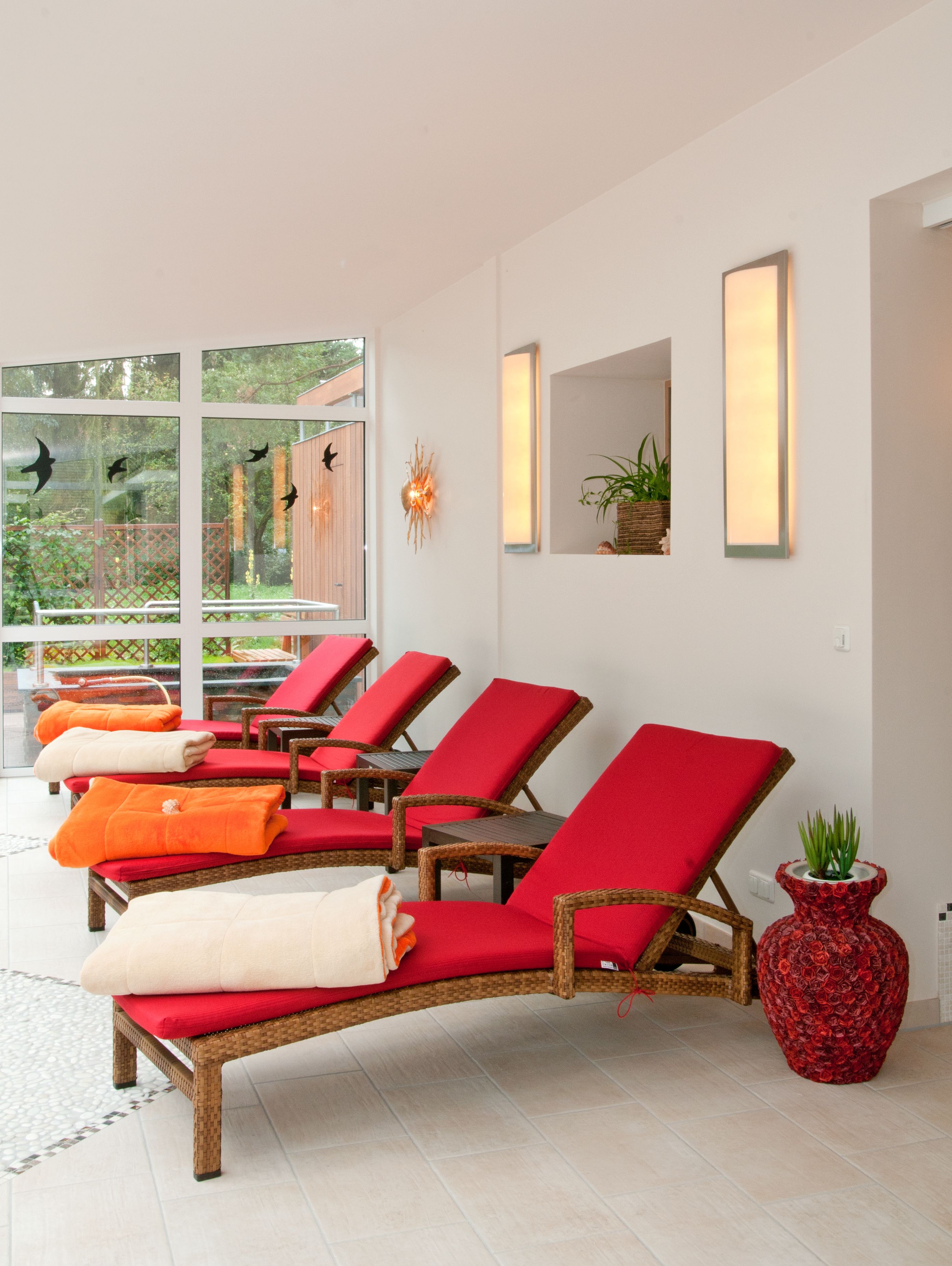 body treatments, hot stone massages, deep-tissue massages