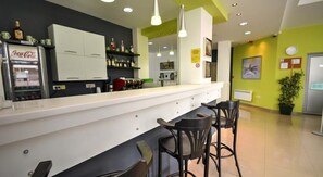 Bar (on property) - Hotel Novi (Igalo)