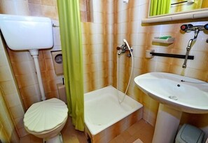Standard Studio, Kitchen, City View (Terrace) | Bathroom | Shower - Ksenija Apartments (Budva)