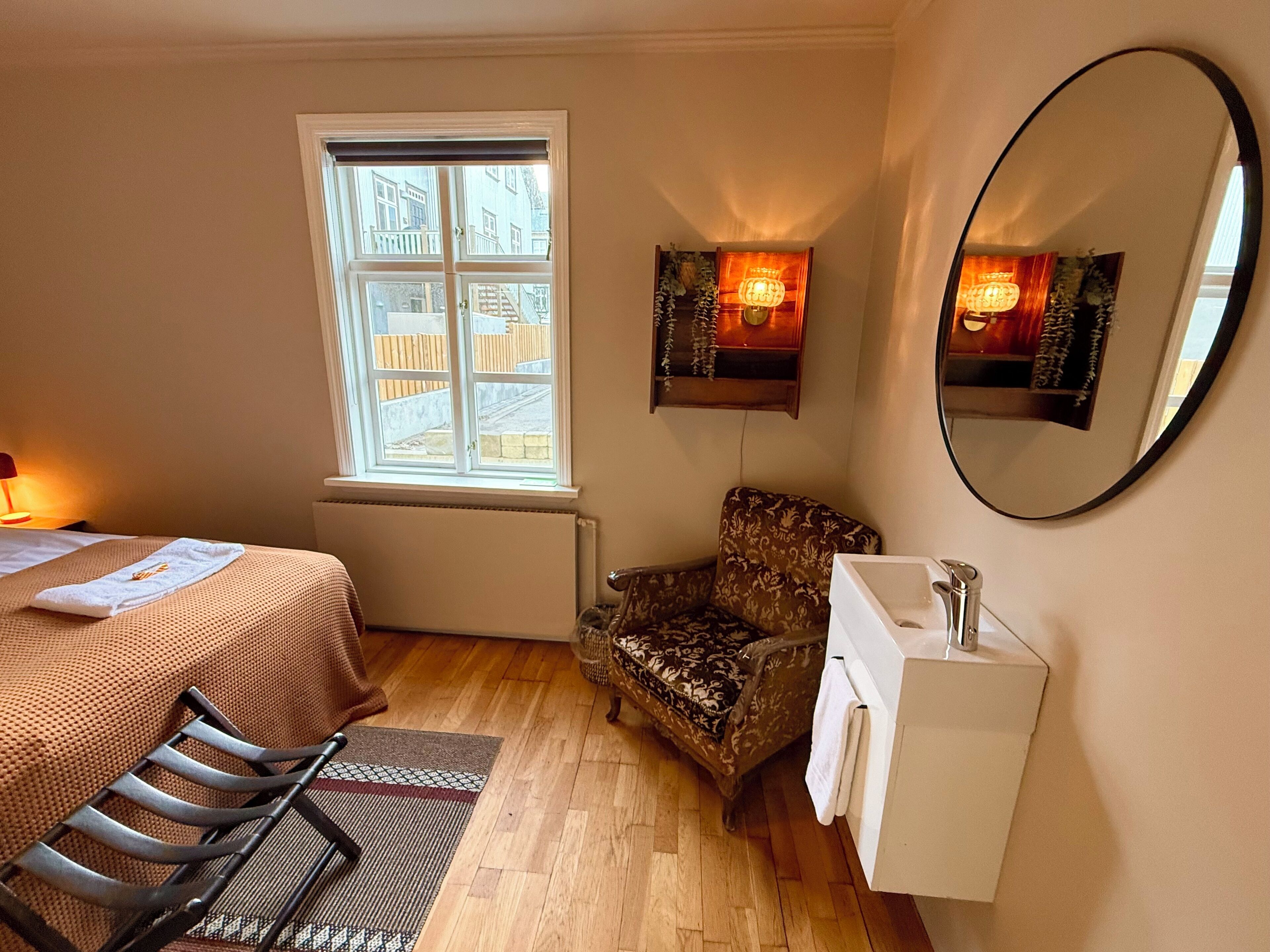 Photo - Grettir Guesthouse Downtown Charm