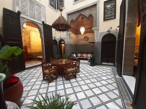 Reception - Riad Fes Palacete (Fes)