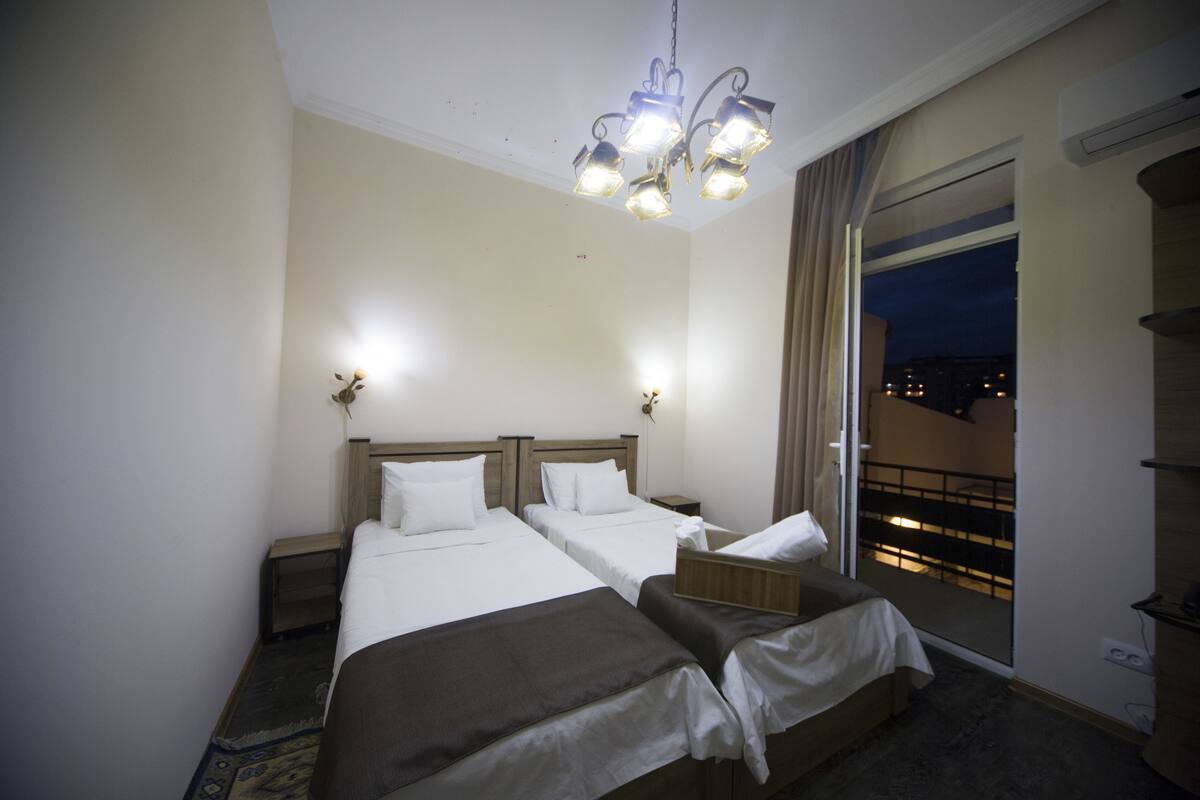 Standard Double or Twin Room, Balcony | Desk, soundproofing, iron/ironing board (on request), WiFi (free)