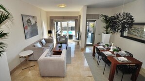 Dining - Sun Bay Villas (San Miguel de Abona)