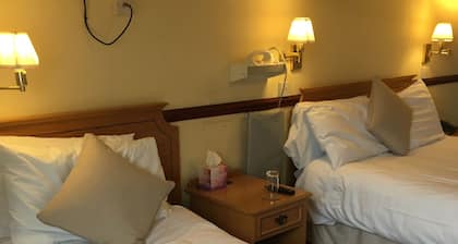 Nyton Hotel