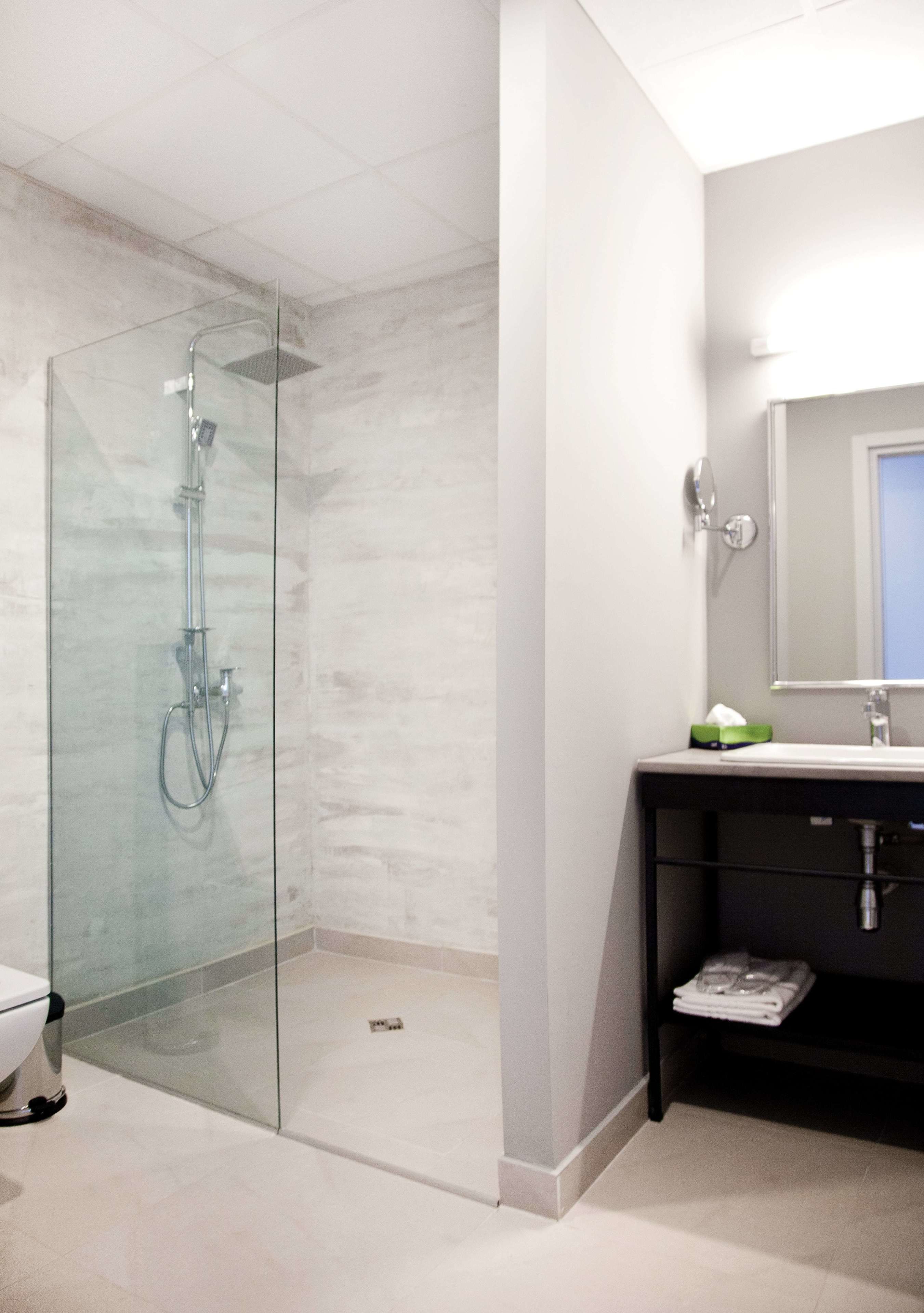 shower, free toiletries, dressing gowns, slippers